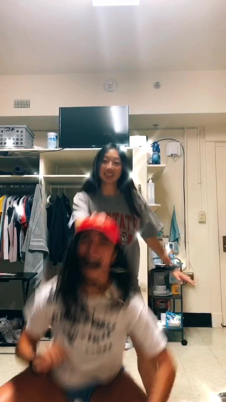 @Honiahalocky