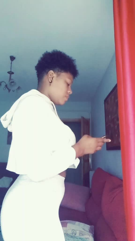 @Yennimm_