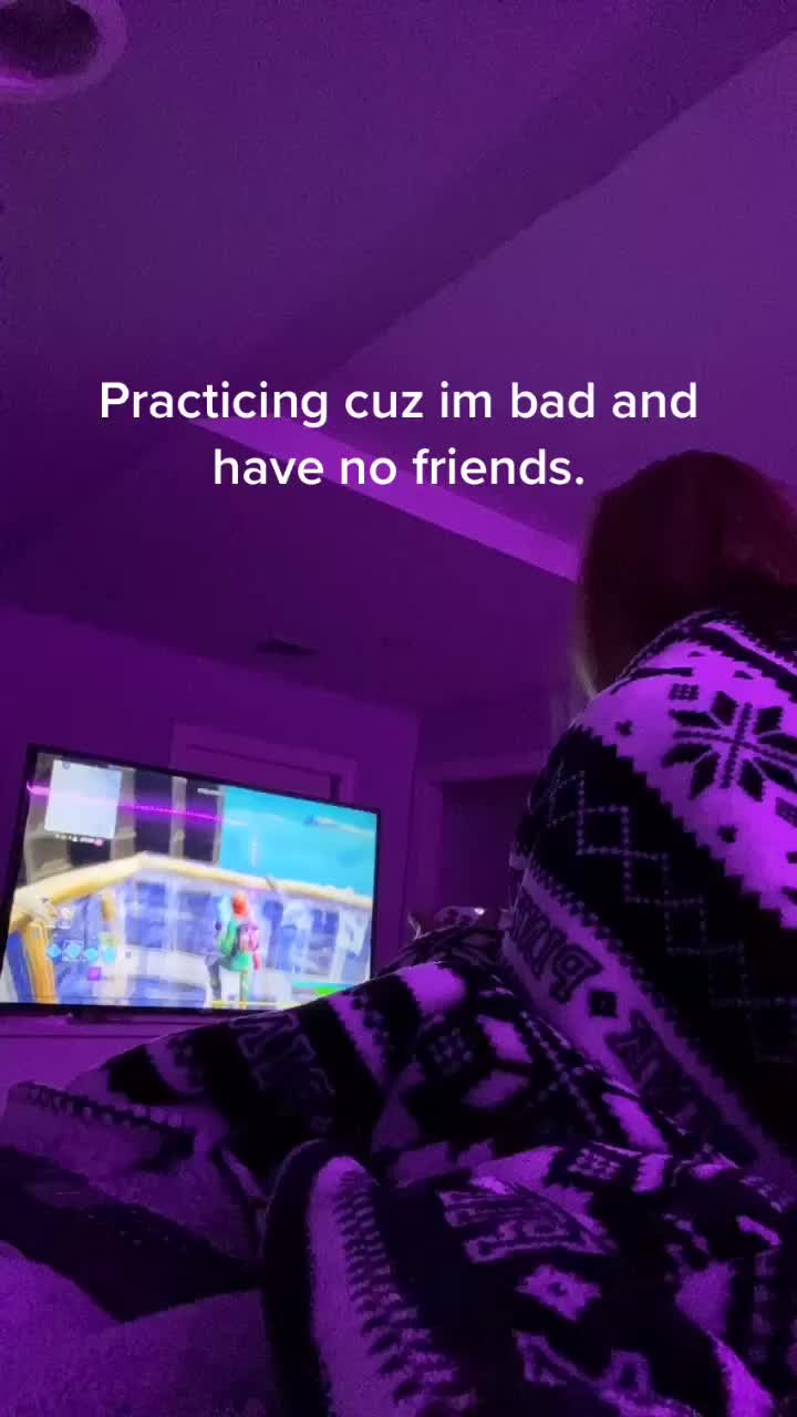@nicole