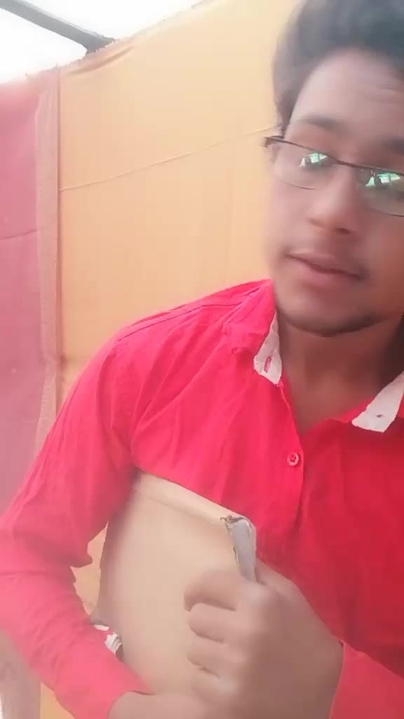@Aap ka filam hero 😎