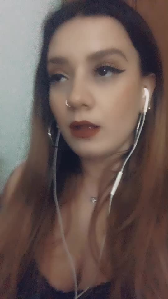 @JulietMowe🥀