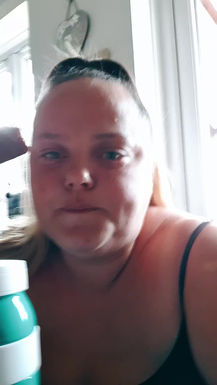 @TikTokNotTinderGoAway.