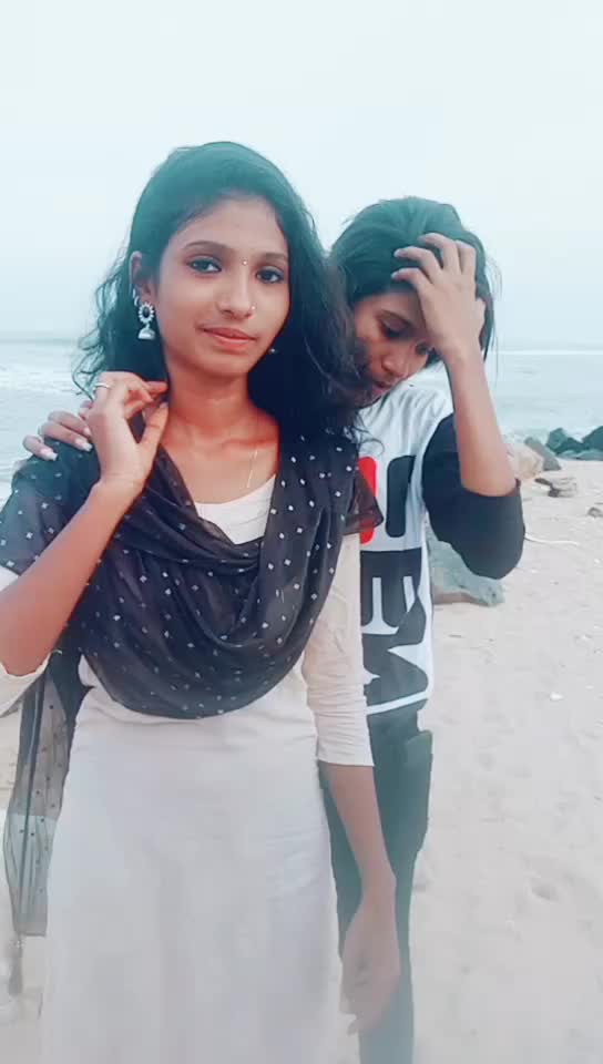 @Aarthi_dimple_girl🥰