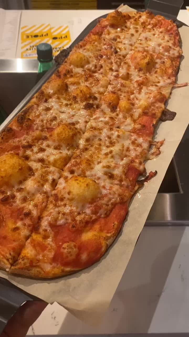 @P.Pole Pizza