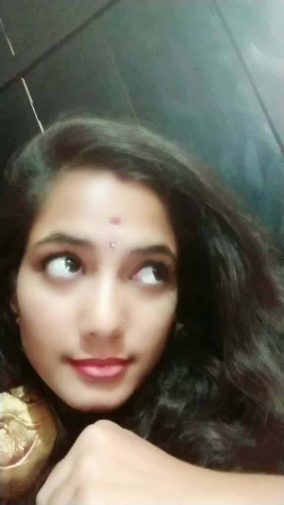 @😀