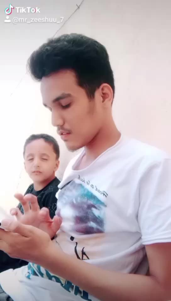 @✔️ زيشان أحمد