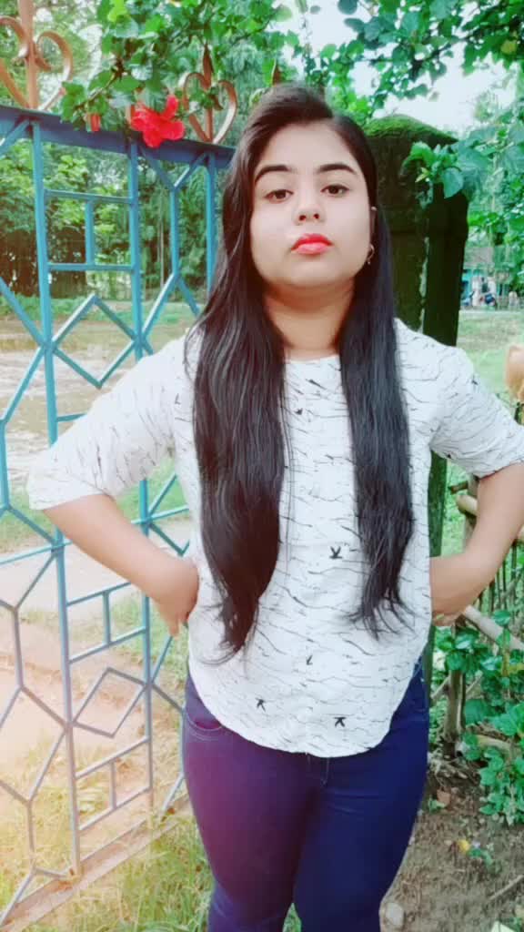 @Dipsikha Dutta👑