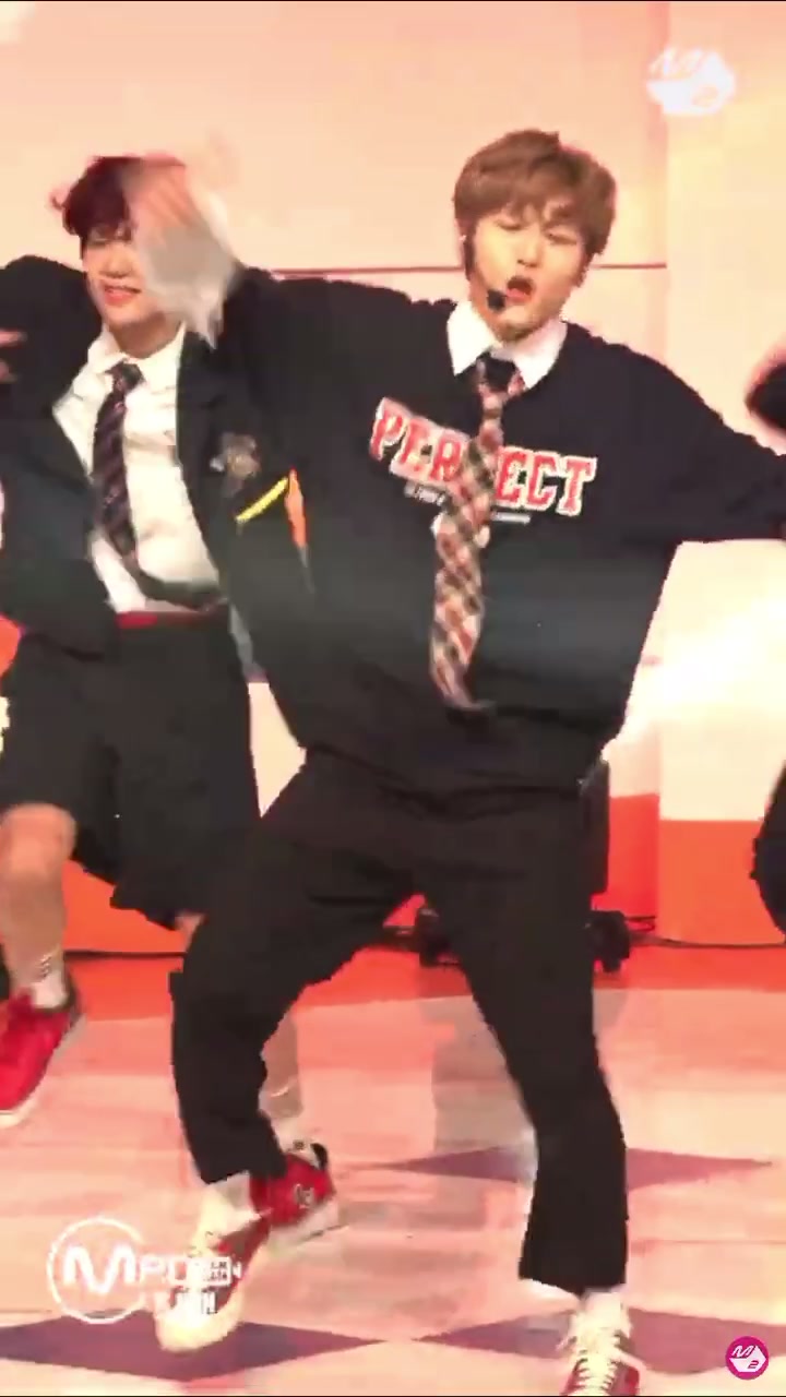 @✨