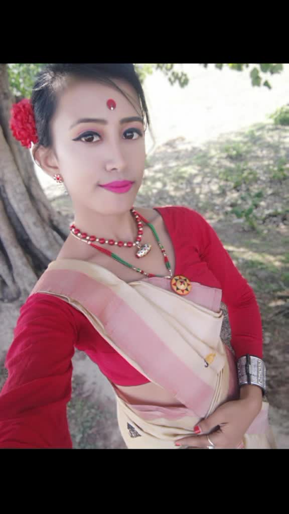 @😍Tuki😘dhunu