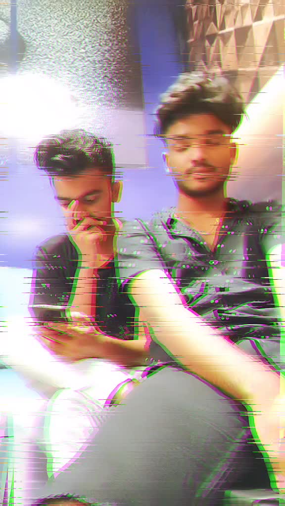@H&atilde;rsh&acirc; Th&ecirc; Sm&icirc;l&ecirc;
