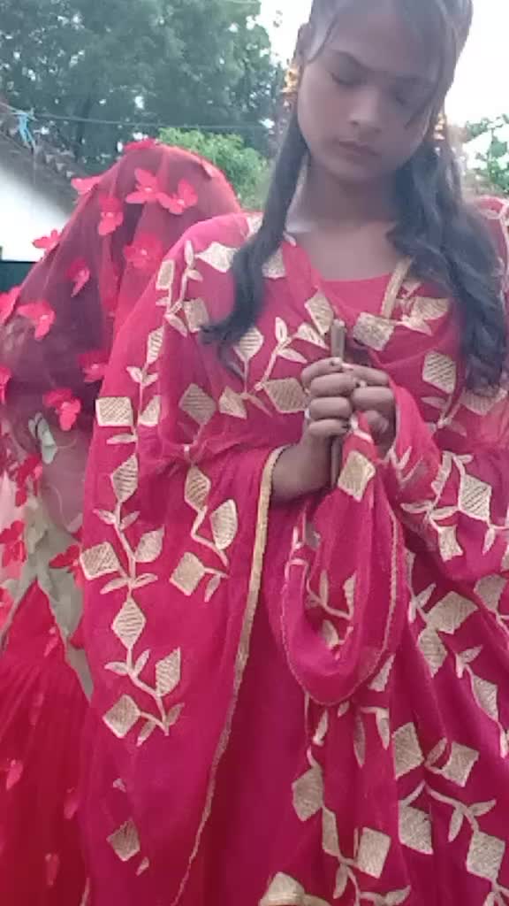@👑Aradhna Nayak👑