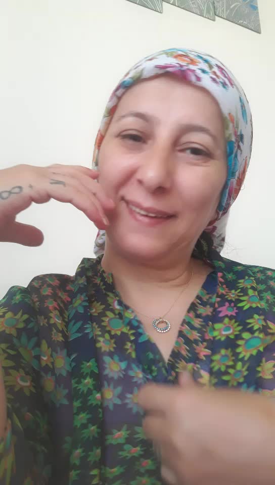 @&Ouml;ylesine biri