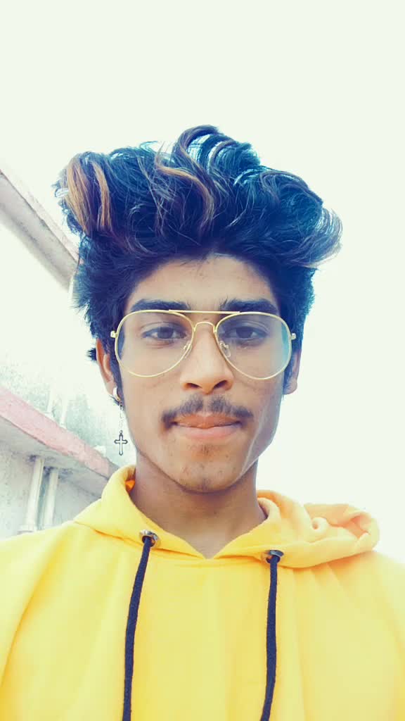 @👑आई_चा_लाडका_ कृष्णा👑