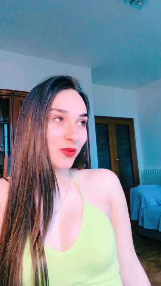 @Manu💄