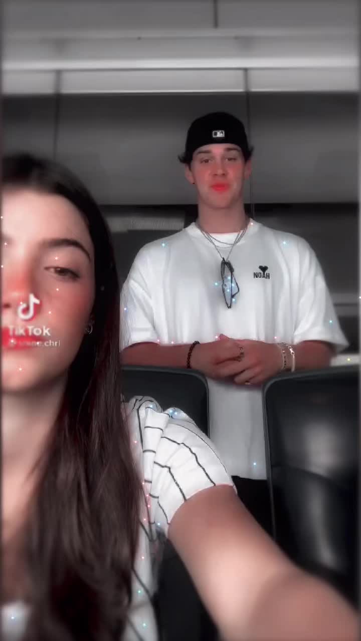 @𝗼 𝗹 𝗶 𝘃 𝗶 𝗮