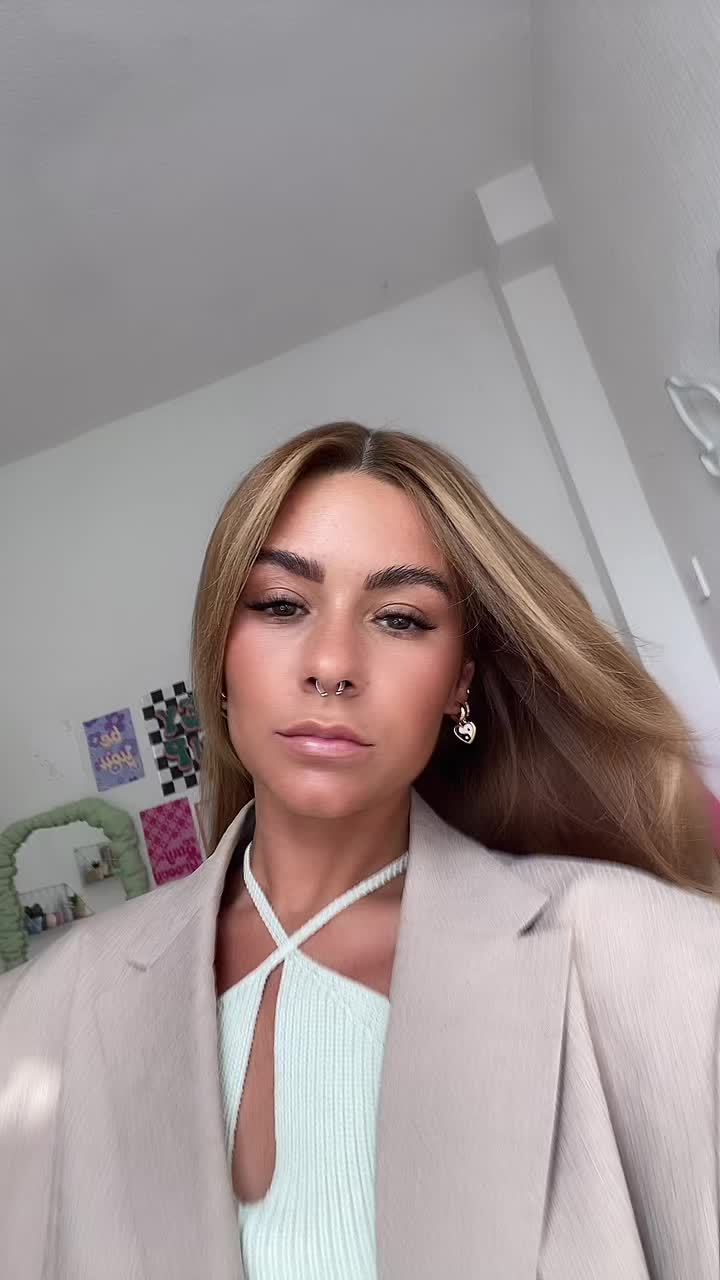 @demi harvey