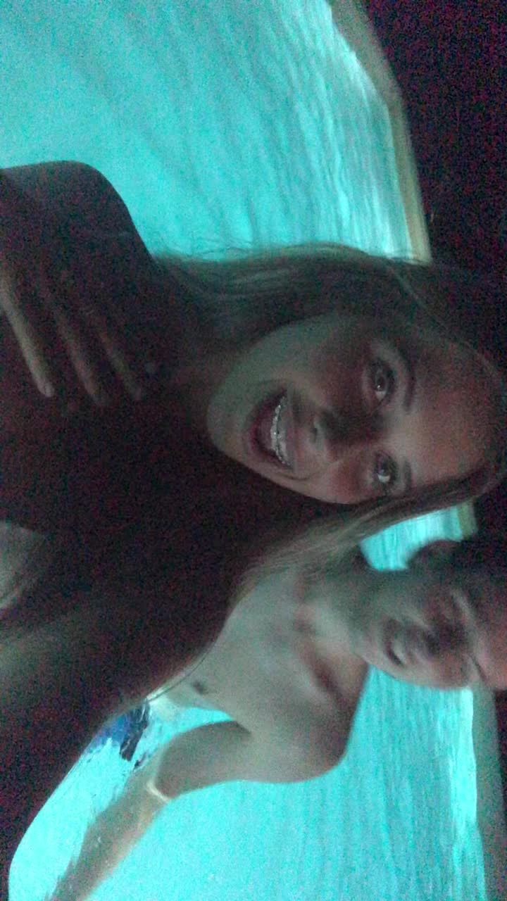 @🥰