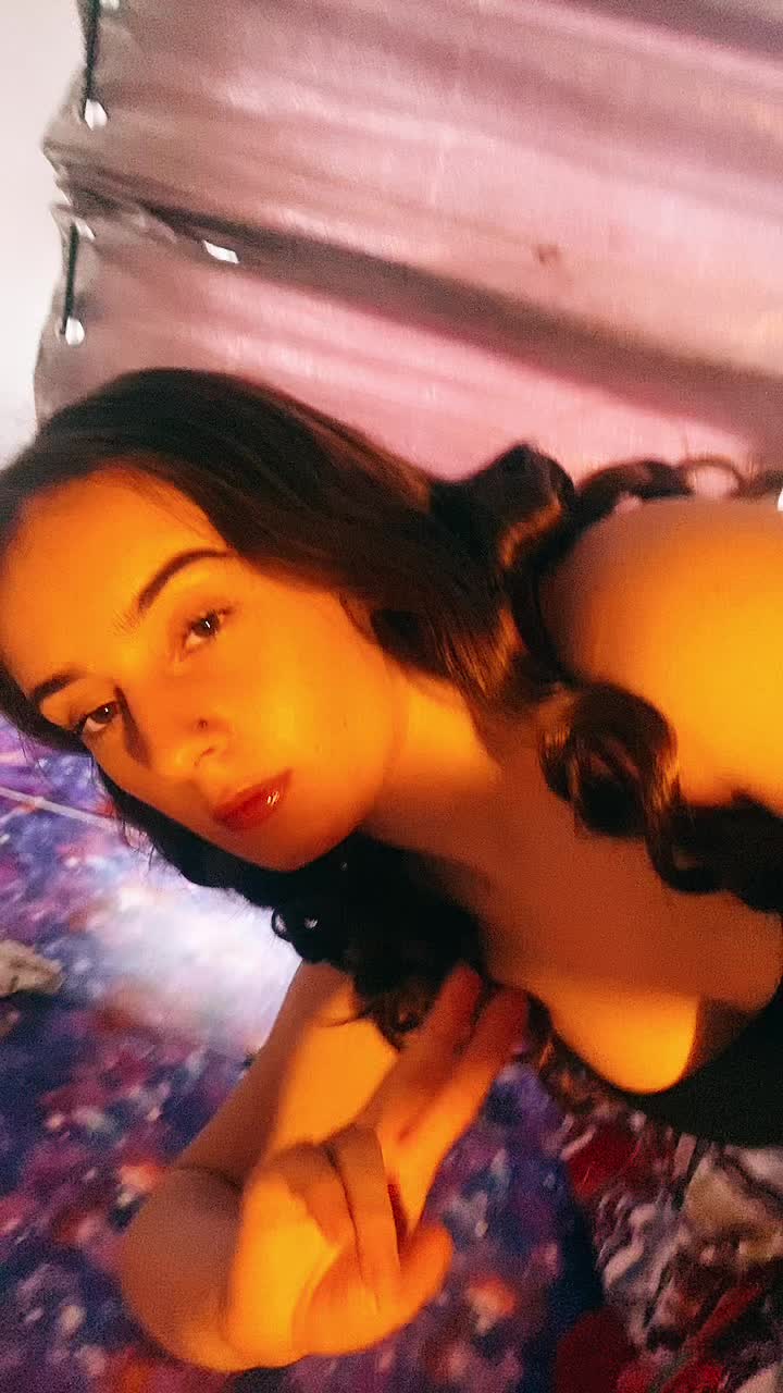 @Alyshia:)