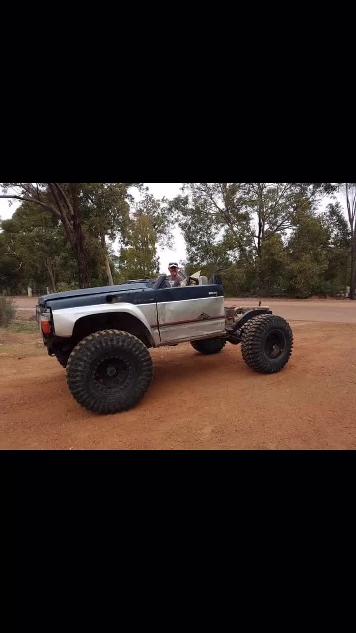 @VILLAINR8