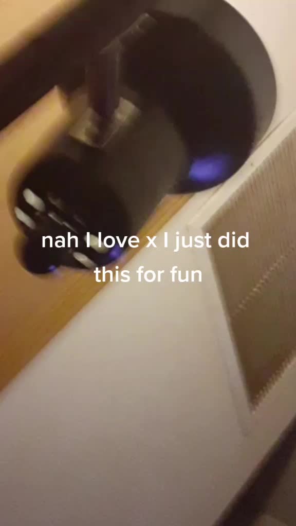 @x is gay
