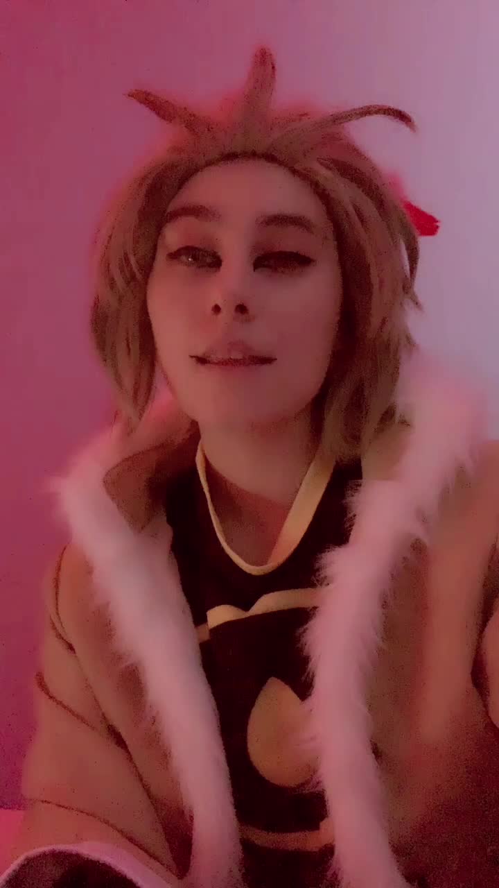 @Hawksboi