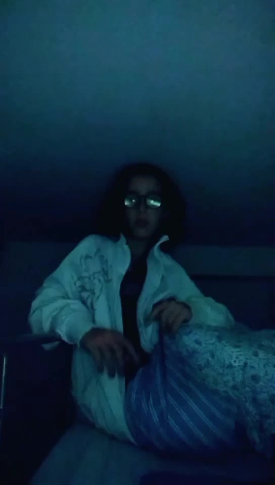 @Laura Laura Grossir