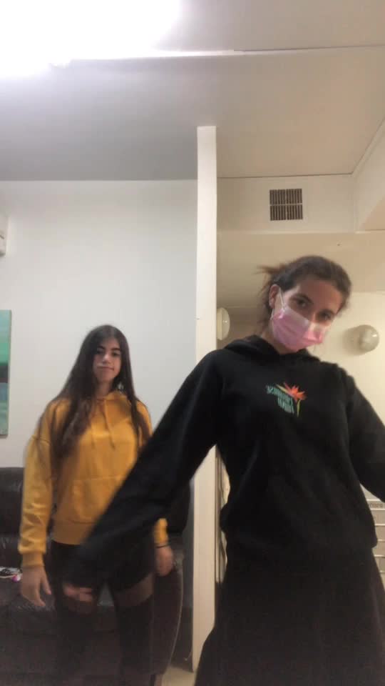 @tzivia