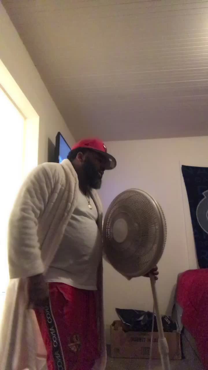 @BigSantana