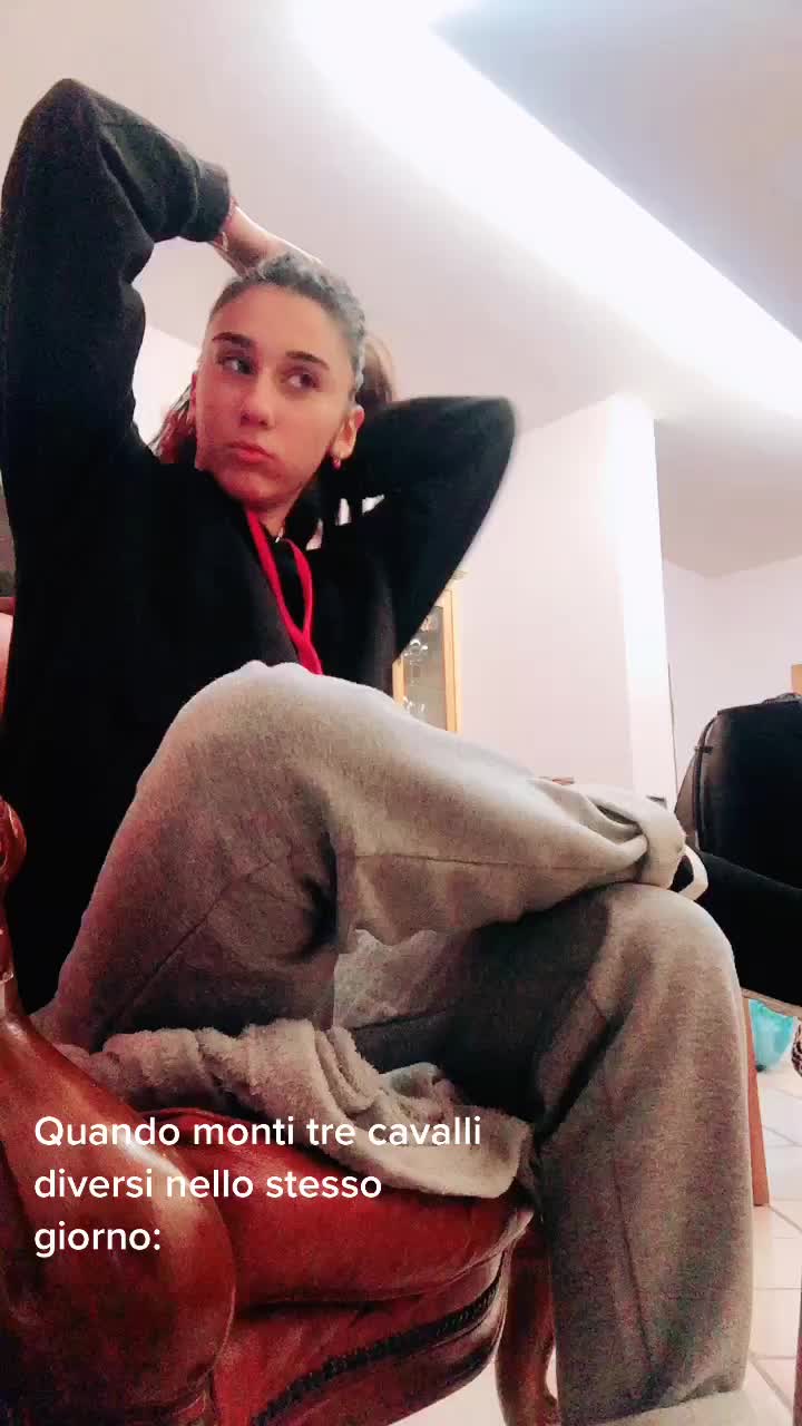 @&Ccedil;&ouml;ra M&aring;zz&auml;gāttį