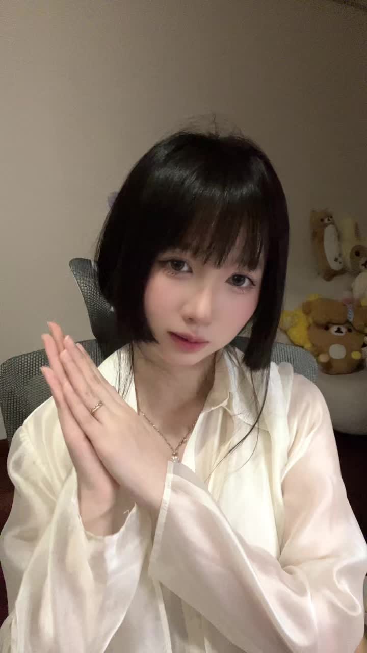 @H&agrave; Thảo Linh