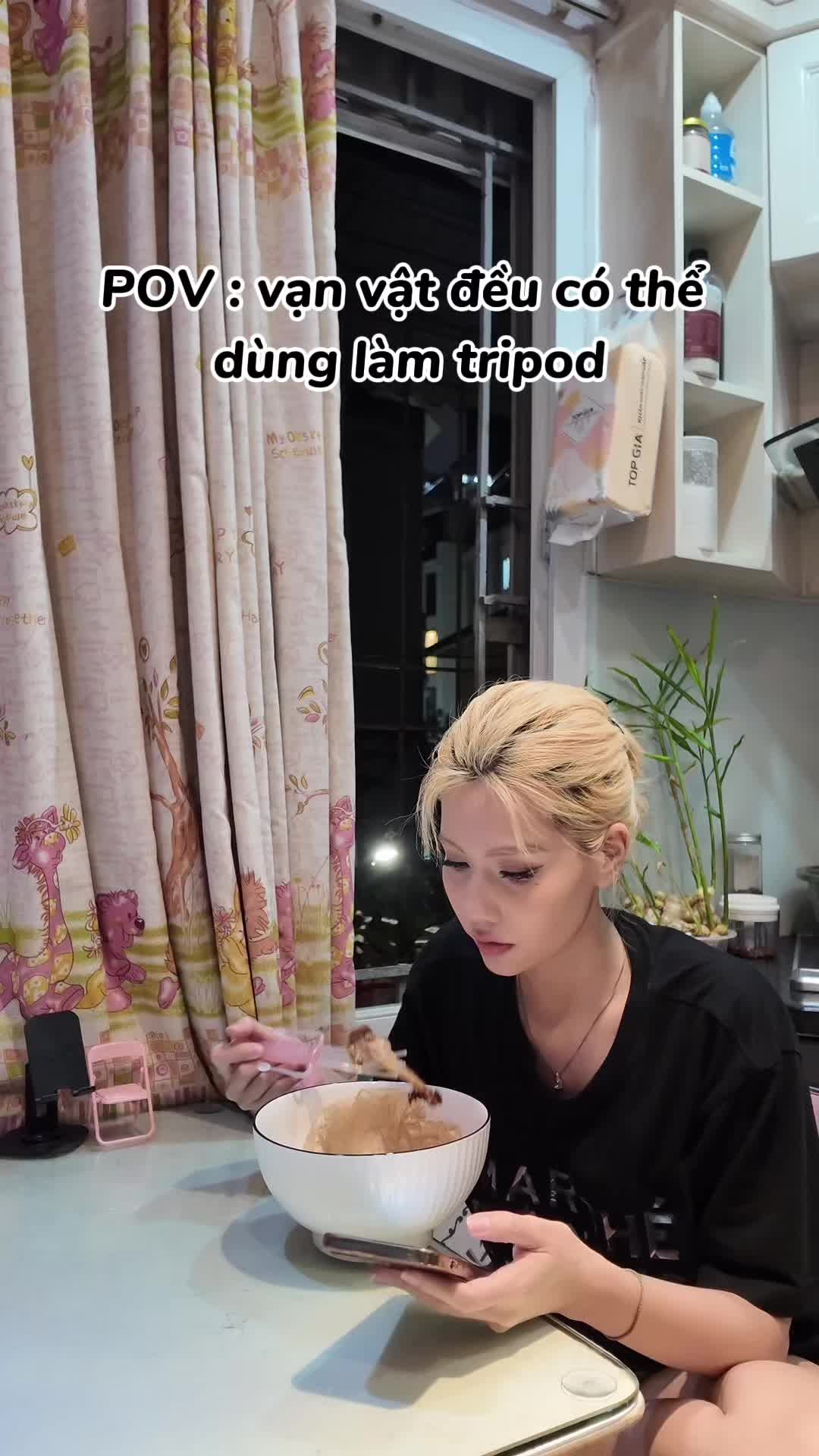 @Ch&acirc;m Sứa  👑