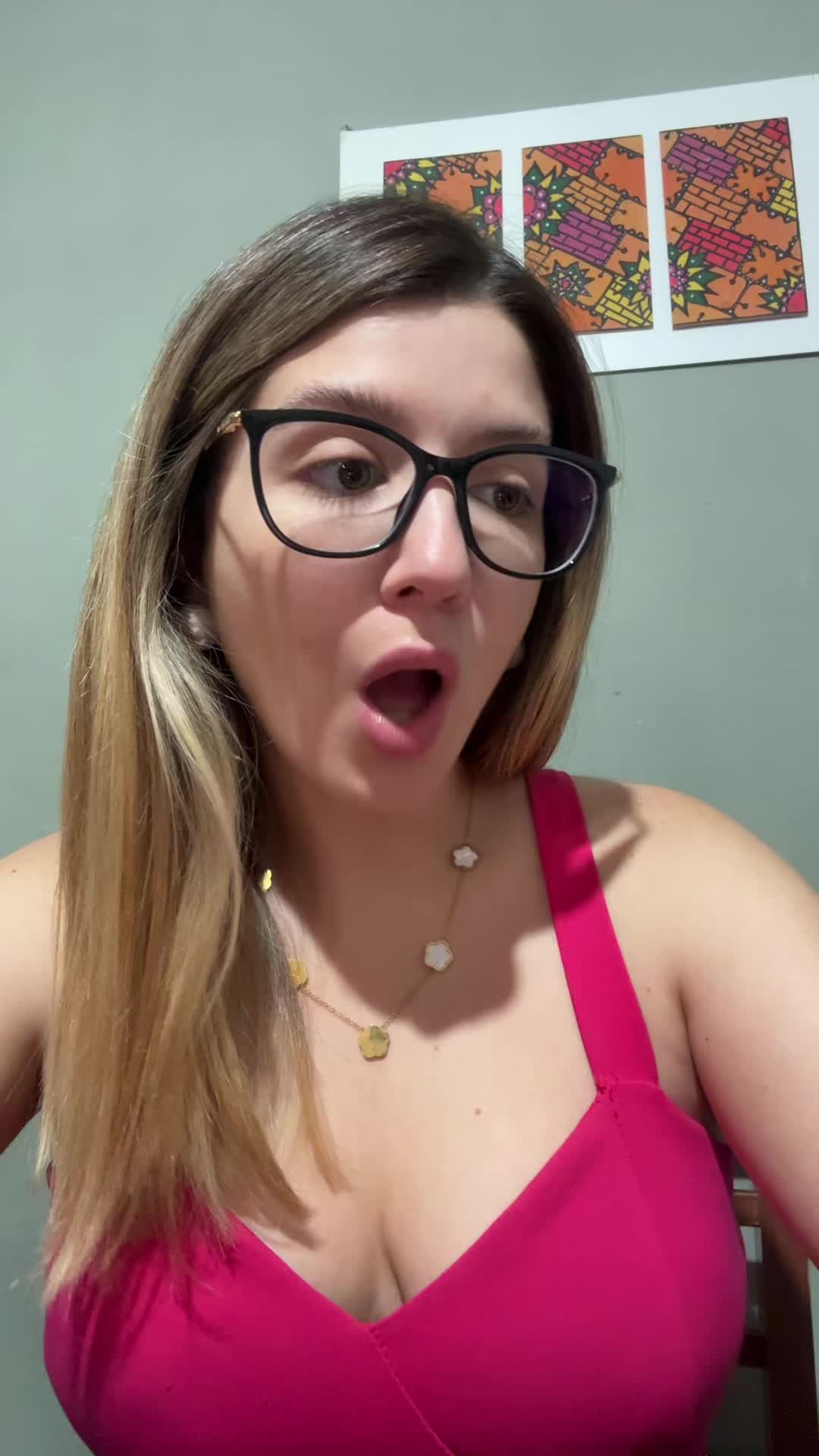 Chloe (@sumchloe) - Urlebird