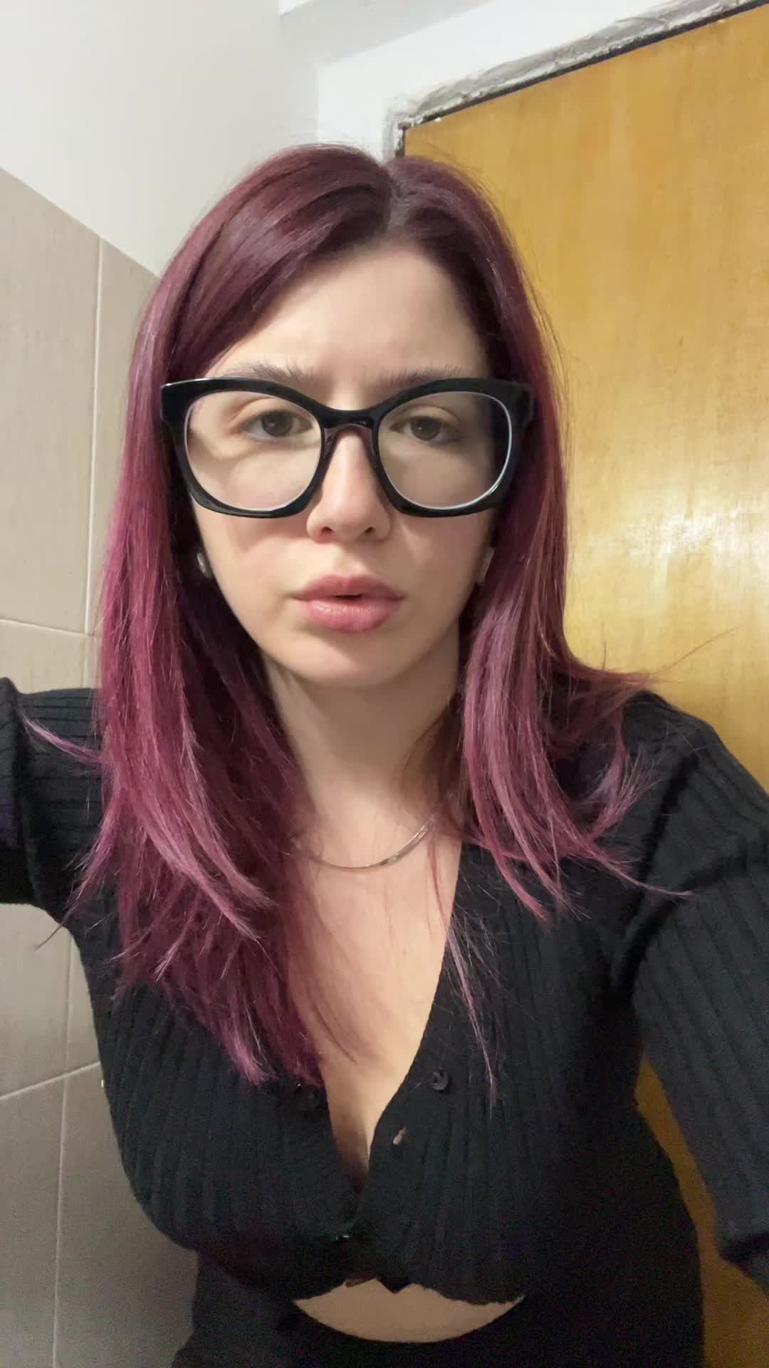 Chloe (@sumchloe) - Urlebird