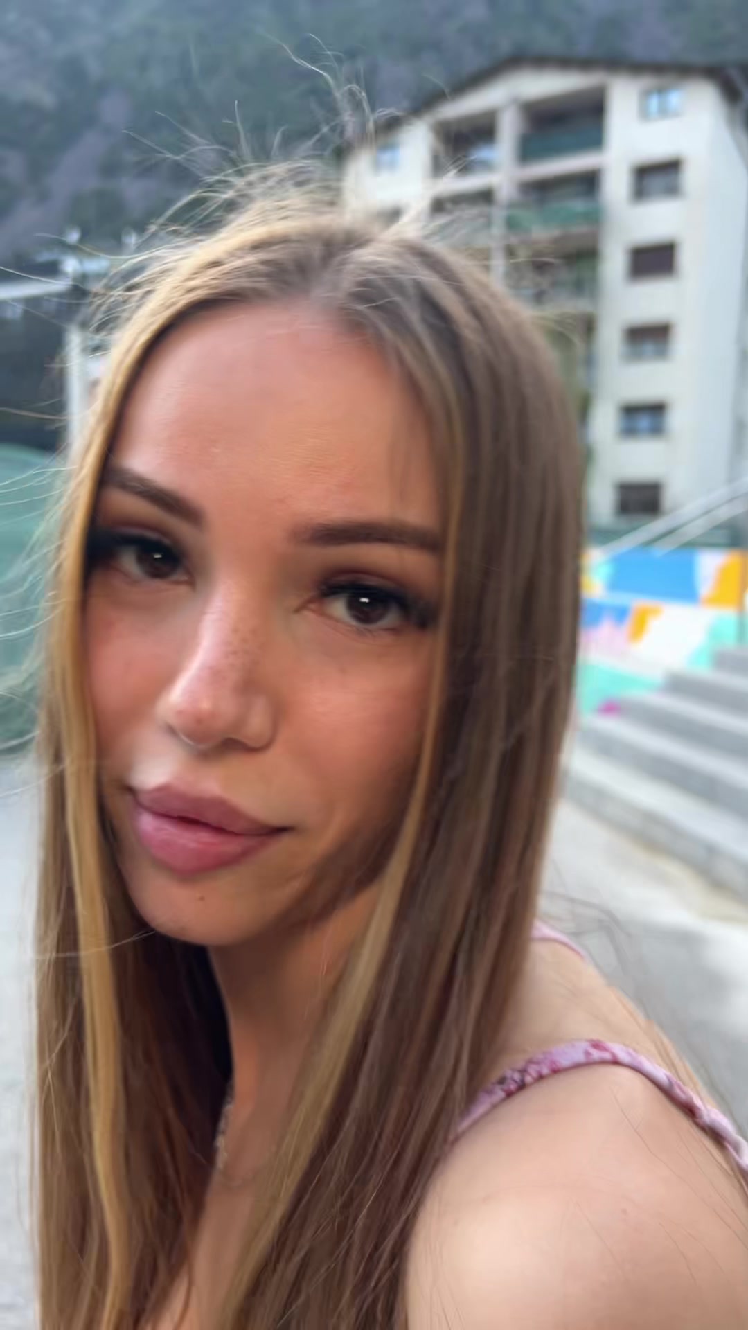 natalipinky0 (@natalipinky0) - Urlebird