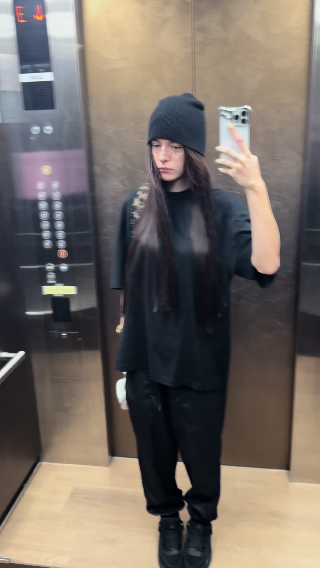 Lef.ter (@lef.ter) - Urlebird