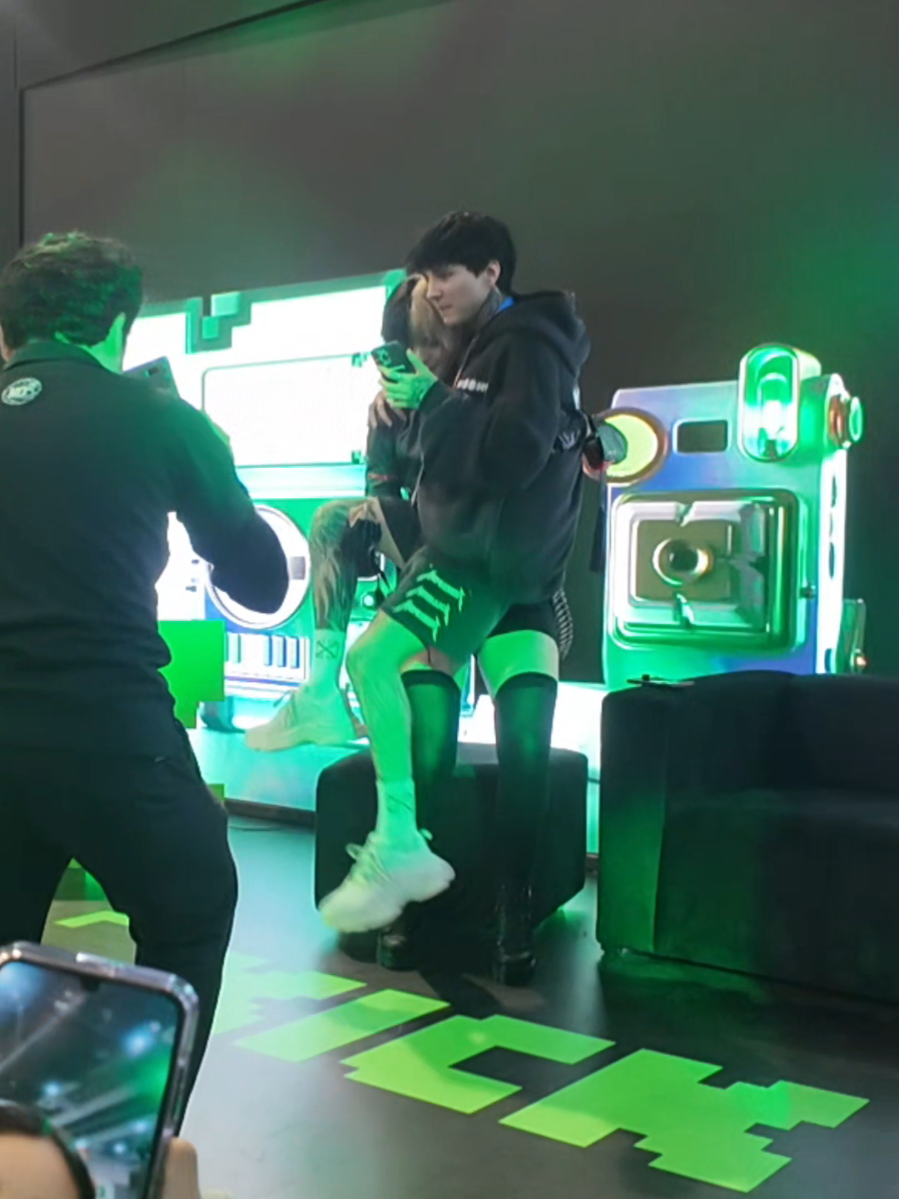 Nat Gama (@nat.the.killer) - Urlebird