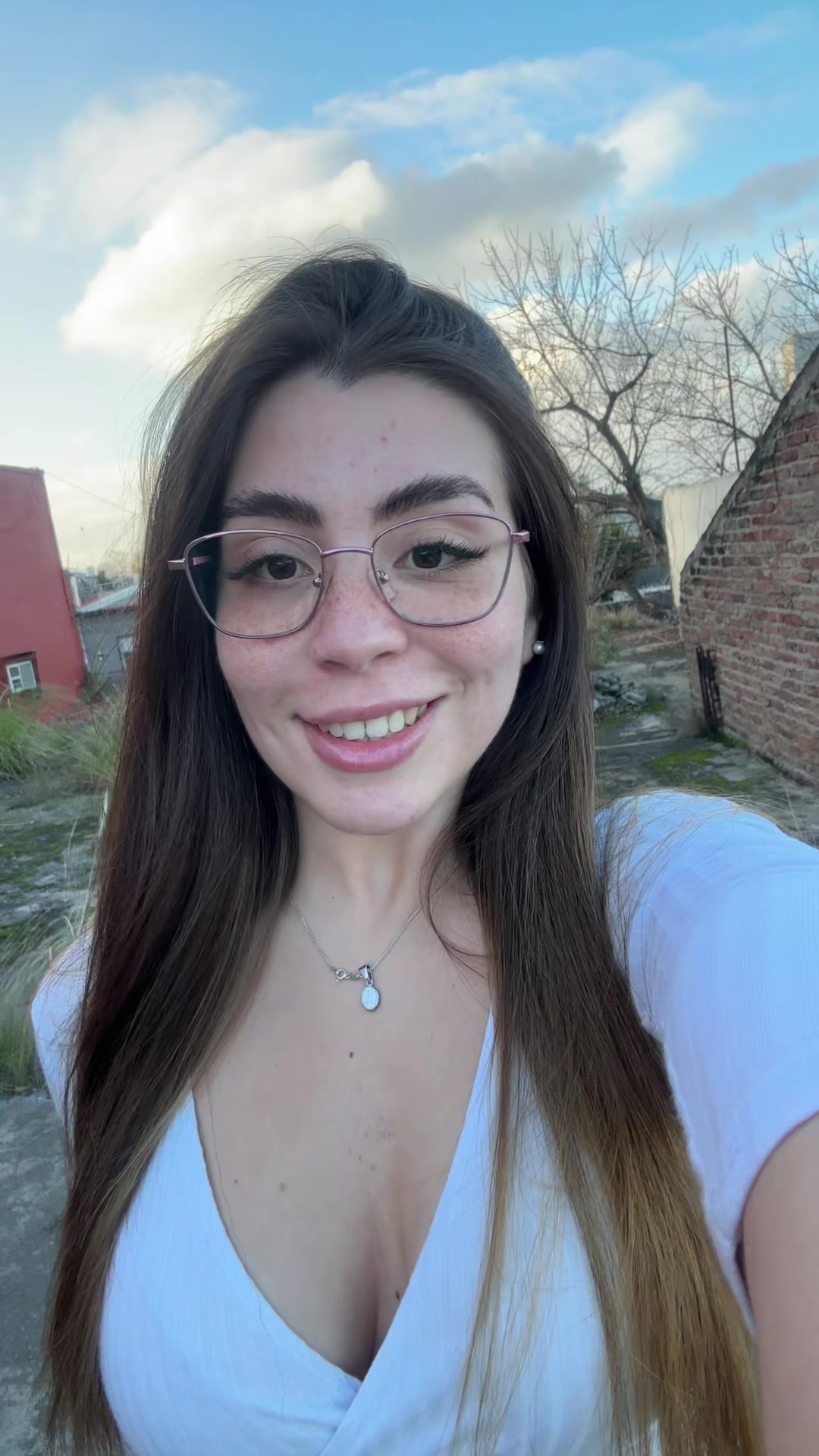 Nahii🌷 (@nahii_caceres) - Urlebird