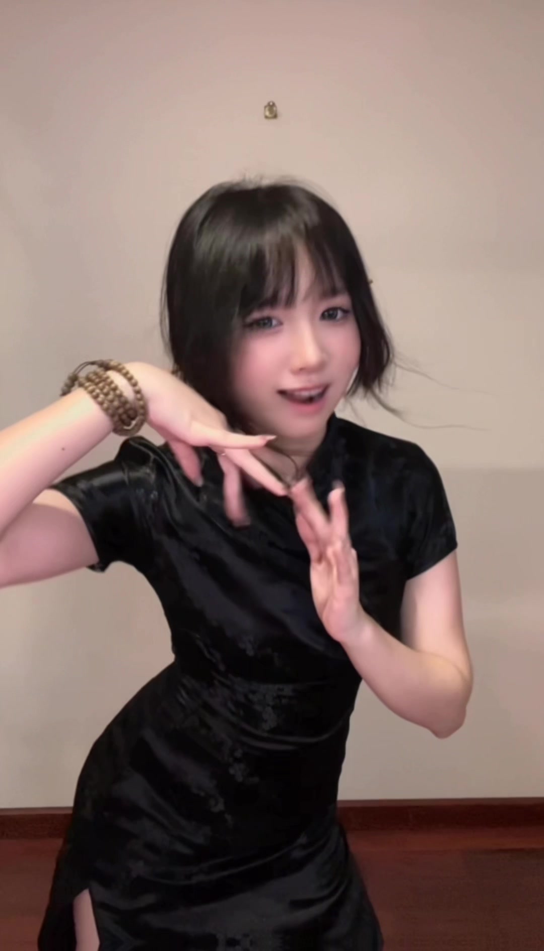 @H&agrave; Thảo Linh