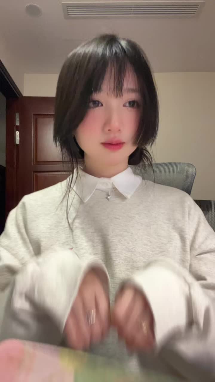 @H&agrave; Thảo Linh