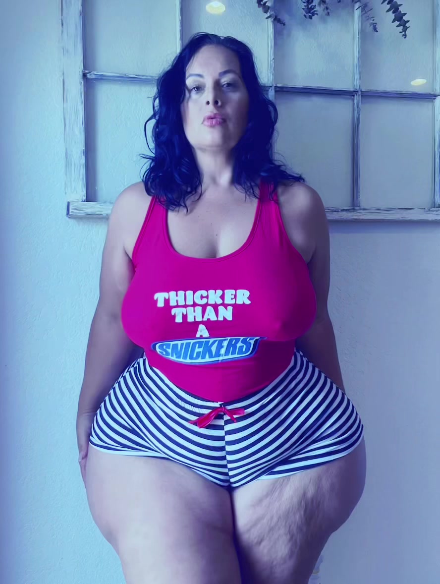 Miss Hourglass ( misshourglass2.0) Urlebird