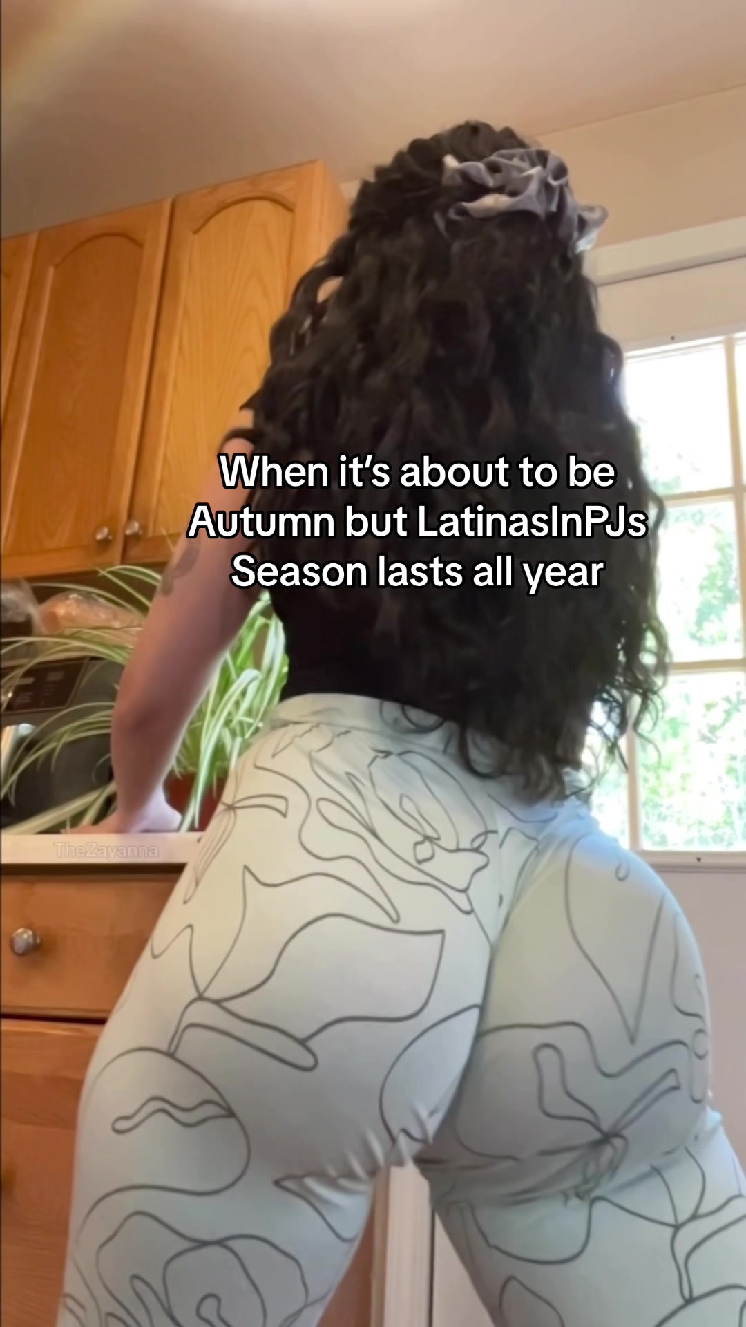 Zayanna (@thezayanna) - Urlebird