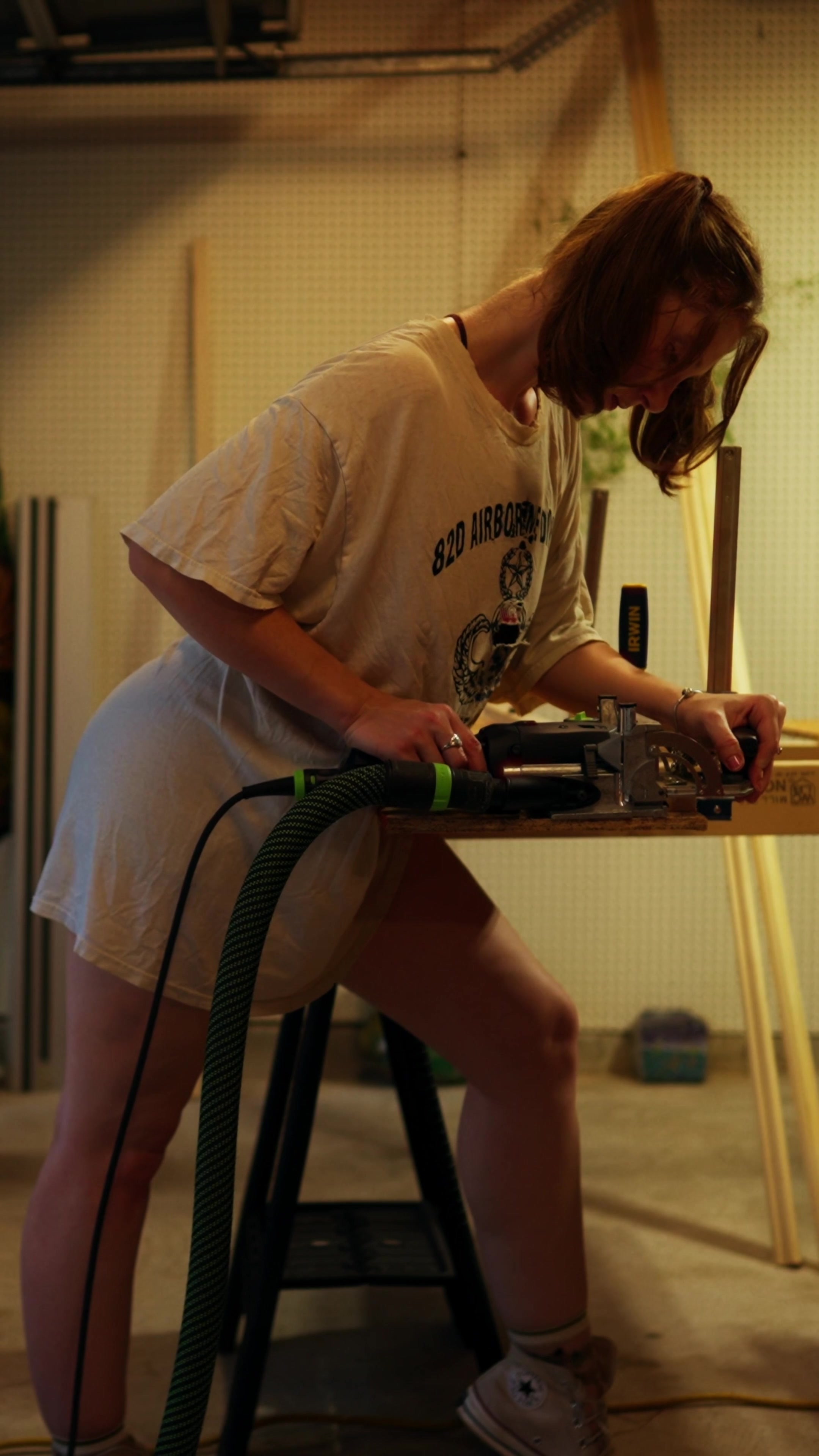 Kari (@musemered) - Urlebird