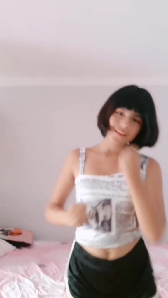 Melina cardenas (@melinacc99) - Urlebird