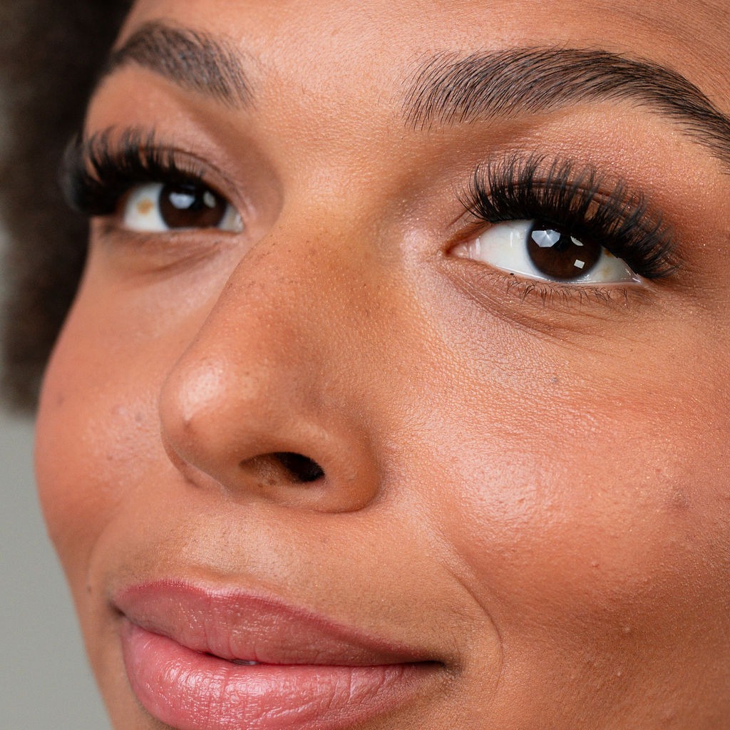 @Clique Lashes And Beauty