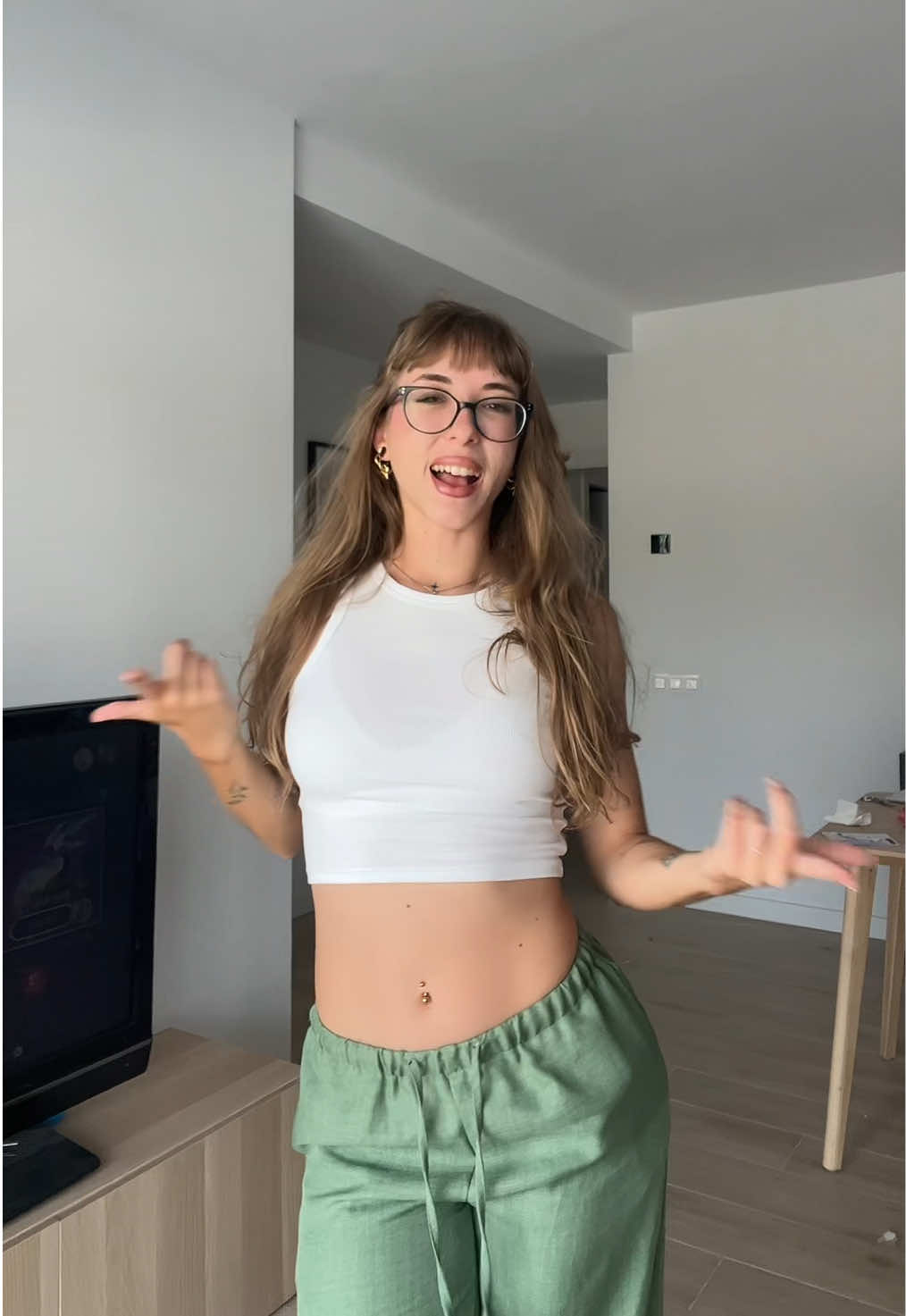 Pau 💘 (@pau.peach) - Urlebird