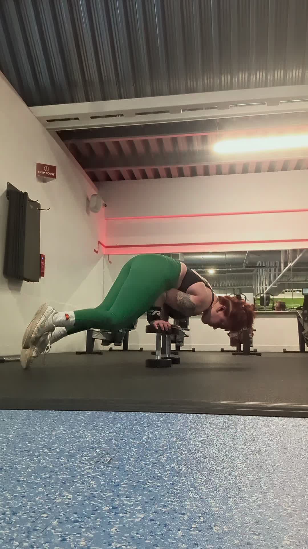 Victoria Rae Matthews (@vicraee) - Urlebird