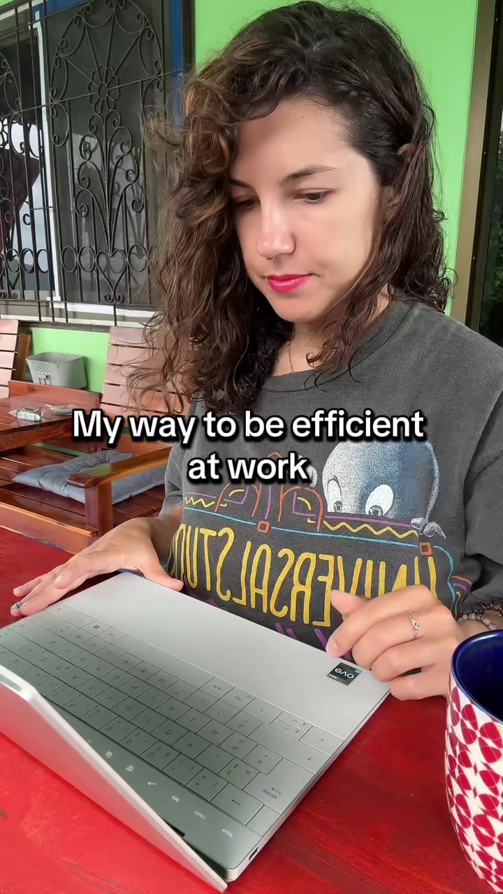 Victoire de Blasset (@queenblasset) - Urlebird