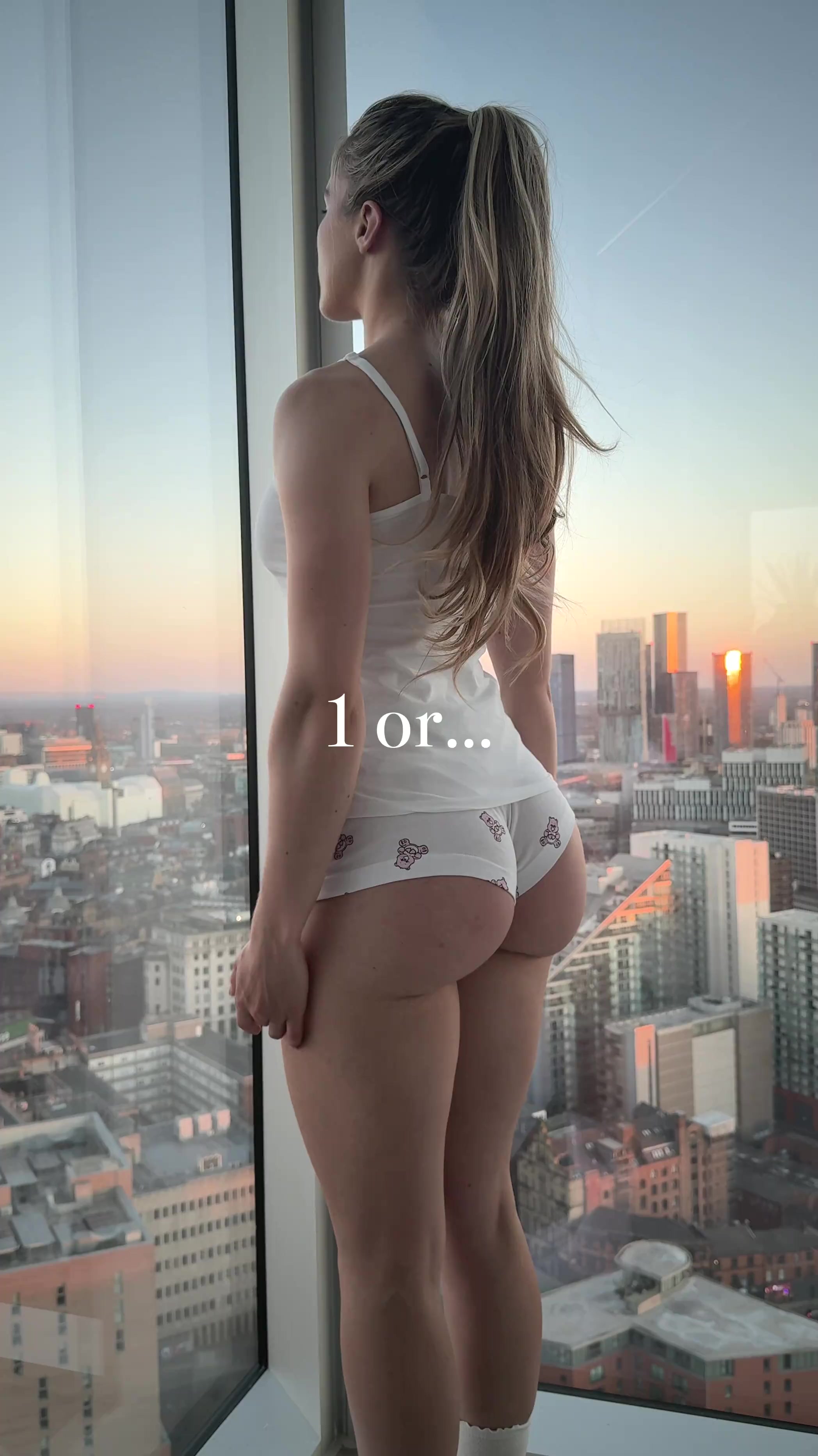 Isla (@islamyla.official) - Urlebird