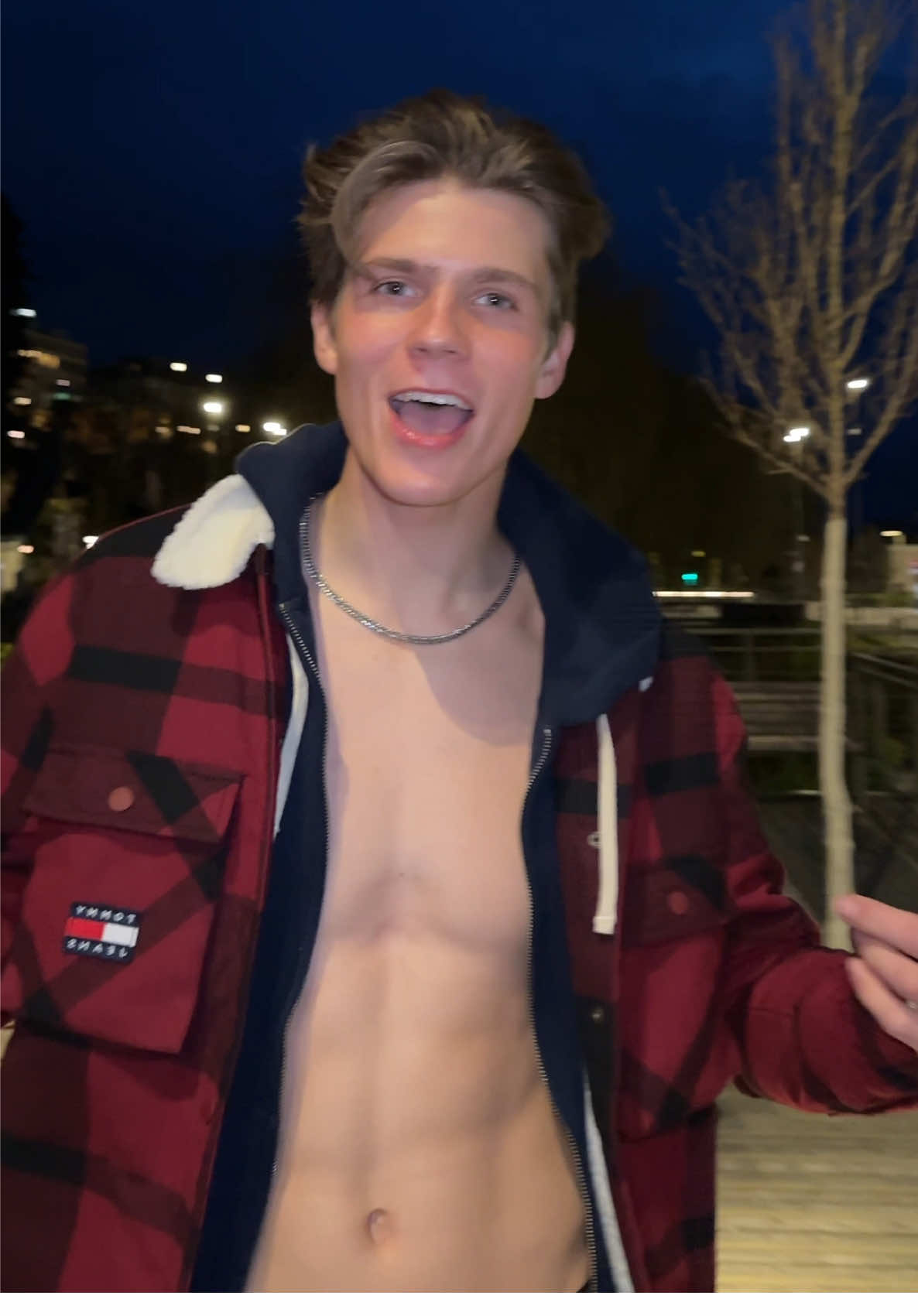 kkkurtsadamsss (@kurtsadams) - Urlebird