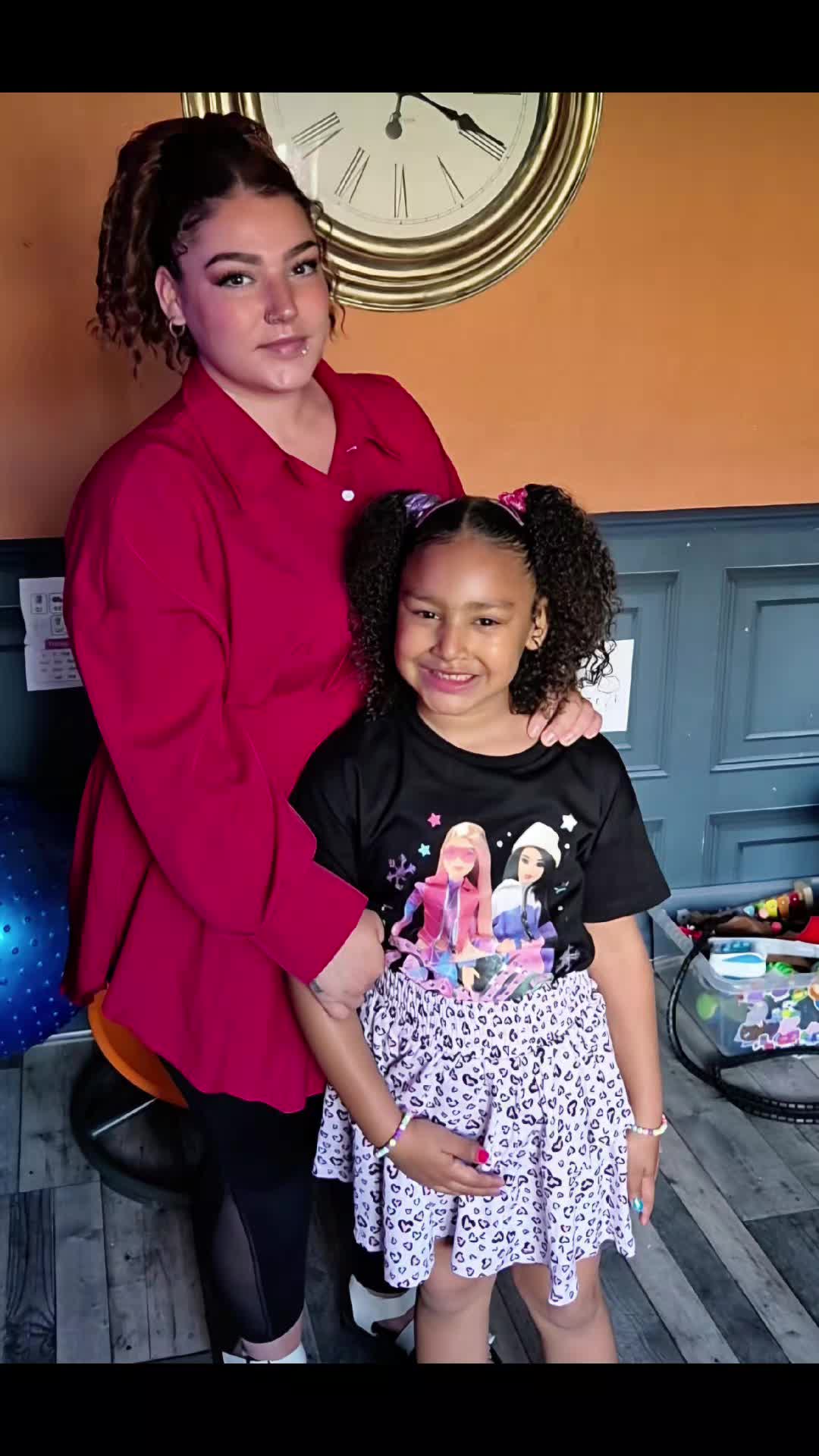 Esha Mae (@eshamae1) - Urlebird